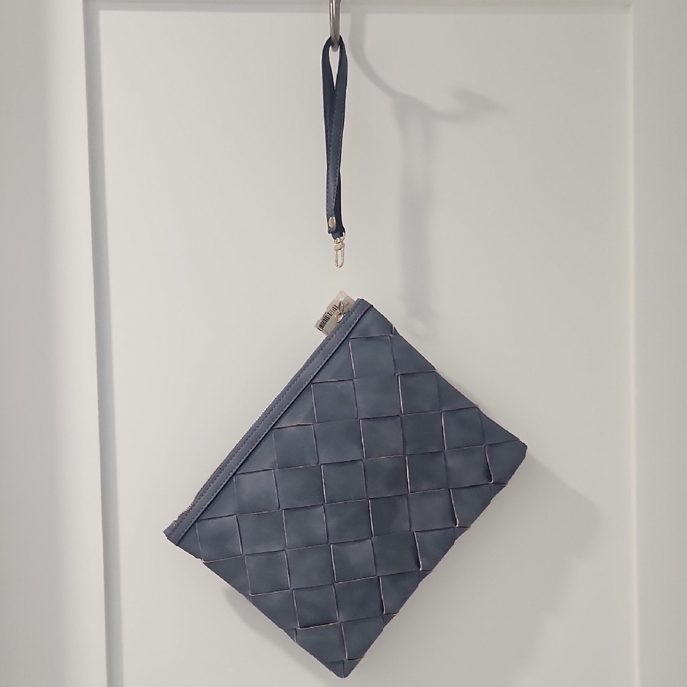 Chic Navy Woven Wristlet